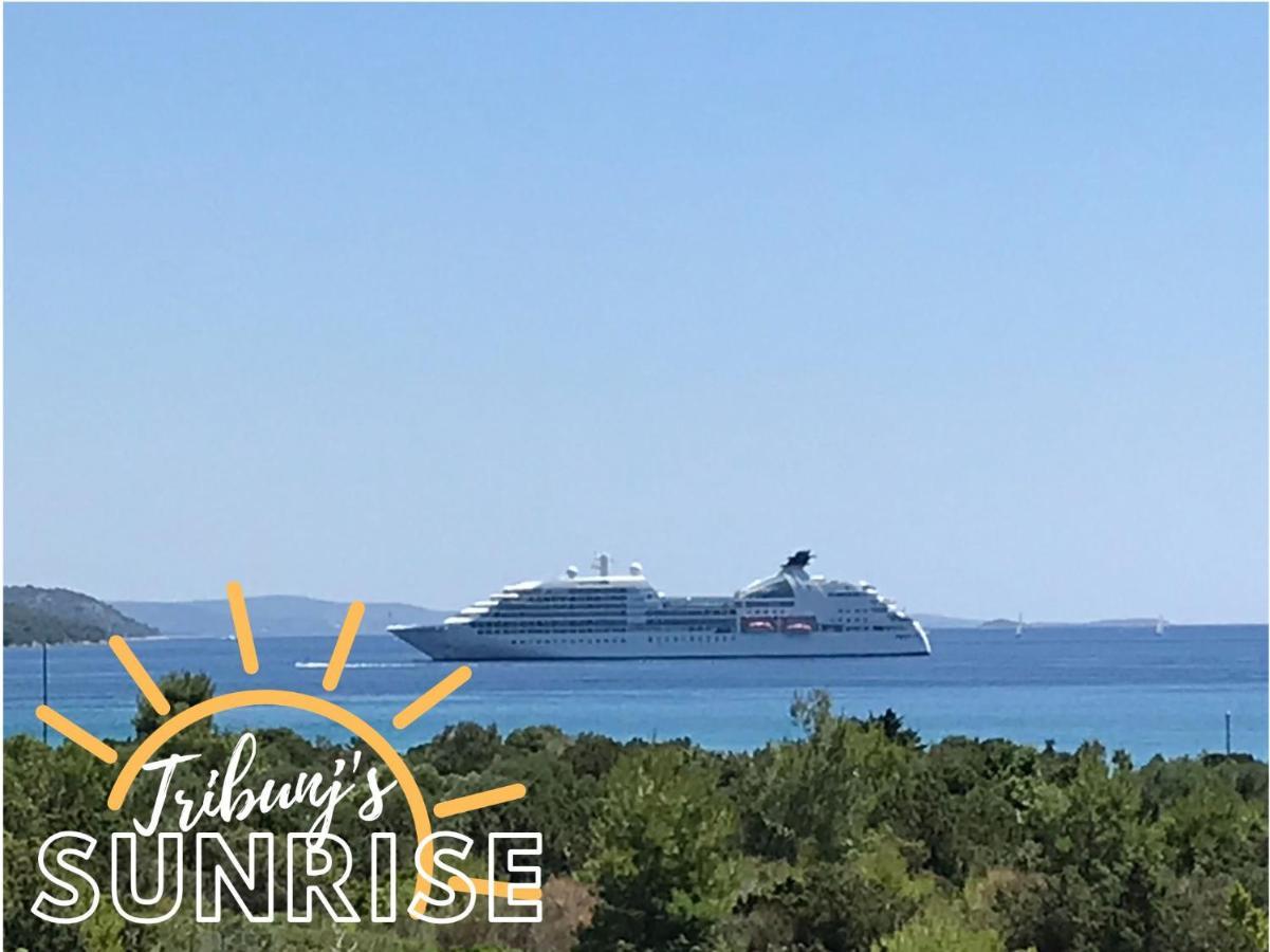 Tribunj Sunriseアパートメント エクステリア 写真
